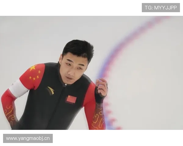 高亭宇训练完直接拎两袋冰块回家泡澡，这人是真不怕冷啊